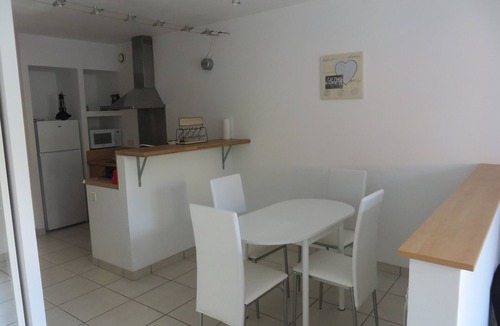 Clairvaux-les-Lacs Apartment | Ideally located apartment with terrace 10 minutes from the beach
