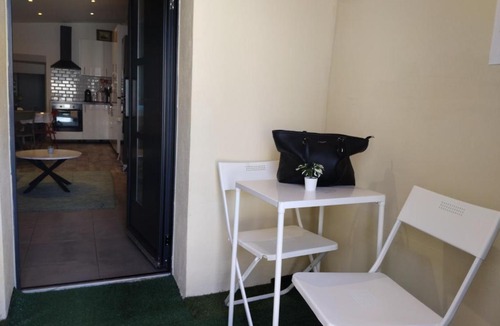 Villeneuve-le-Roi Apartment | Iglu