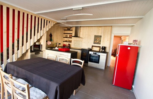 Celles-en-Bassigny House | in Celles-En-Bassigny umzäunter Garten by Interhome