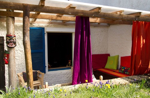 Celles-en-Bassigny House | in Celles-En-Bassigny umzäunter Garten by Interhome
