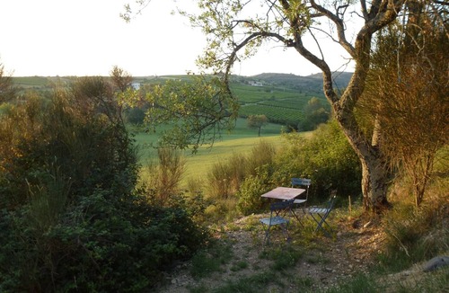 Mirabel Apartment | Independent apartment in the countryside, near rivers: canoe
