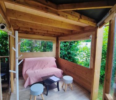 Arc-et-Senans Ski Chalet | Insolite au Camping La Saline d'Arc et Senans