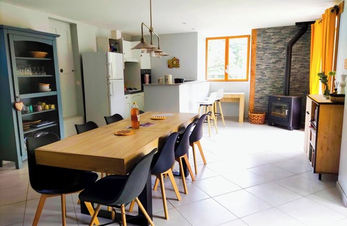 Saint-Prix House | Isolated house in the Monts d'Ardèche with pizza oven, sauna, cabin, river