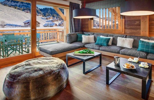 Le Chinaillon Ski Chalet | Jacuzzi hammam and sunny terrace