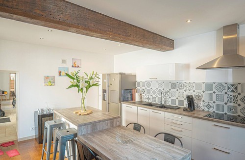 Morey-Saint-Denis House | Jacuzzi - sauna - wellness - bed and breakfast - wine route