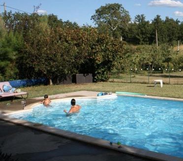 Chabrillan House | Jardin avec vue, grande piscine et mas divisé