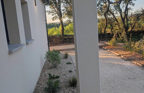 Grignan Villa | Jardin de Sévigné: Pool & Brunch - Grignan