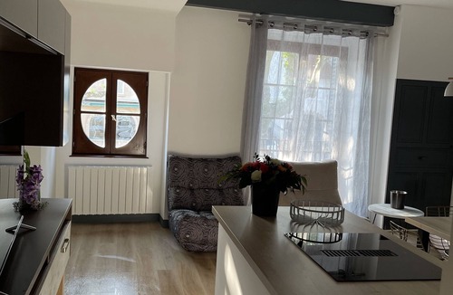 Buxy Apartment | Joli Appartement en Côte Chalonnaise Dans le Village Vigneron de Buxy