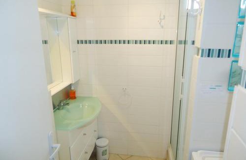 Cavalaire-sur-Mer Apartment | Joli studio climatisé à 400m des commerces
