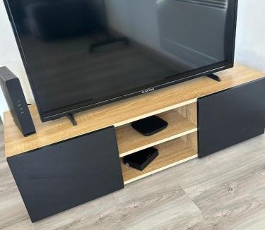 Chantraine Apartment | Joli studio une pièce 15min à pied centre dEpinal 4 personnes grâce au canapé lit, parking privé gratuit et parking extérieur gratuit Machine à laver TV wifi machine à café linge de lit et serviettes fournis