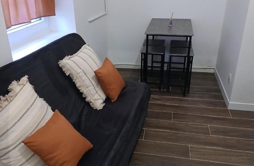 Saint-Vallier Apartment | Joli t1 bis Drôme des collines