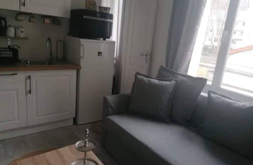 Longjumeau Apartment | Jolie F2, 4 Personnes, à 25 min de Paris, 15 min D'orly
