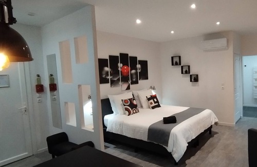 Lyas Bed & Breakfast | Kassanos "La Garenne"