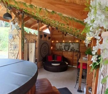 Laussonne Apartment | Kota Hutte Africain, bain norvégien et sauna