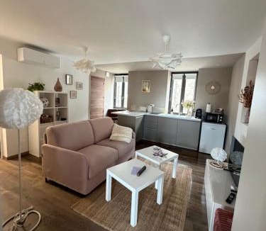 Andance Apartment | L'écrin - Studio Cosy et Lumineux