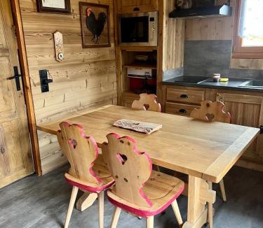 Saint-Laurent-en-Grandvaux Ski Chalet | l'écureuil