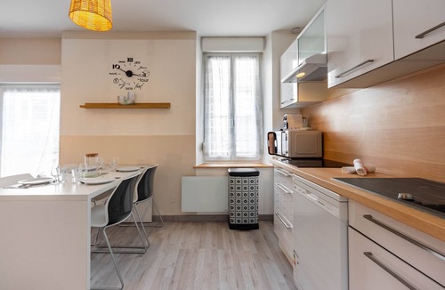 Poincare - Foch - Anatole France - Croix de Bourgogne Apartment | L'agréable de Pierre - 900 m de la gare