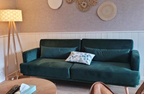 Loulans-Verchamp Apartment | L'Annexe de Steph