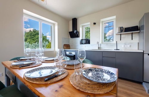Saint-Paul-Trois-Chateaux Apartment | L'appart' du Montelit - Avec jardin privé