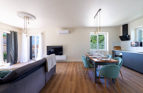 Saint-Paul-Trois-Chateaux Apartment | L'appart' du Montelit - Avec jardin privé