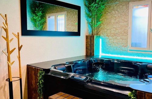 Gieres Apartment | L'appar-T loft avec Spa privatif et jardin