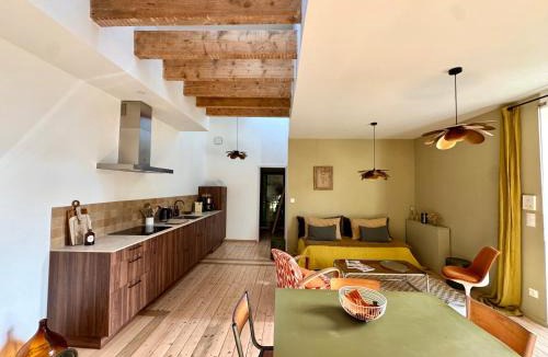 Lons-le-Saunier Apartment | L’appartement 39