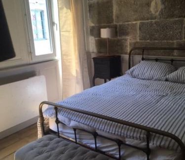 Besancon Old Town Apartment | L'appartement du voisin d'Hugo