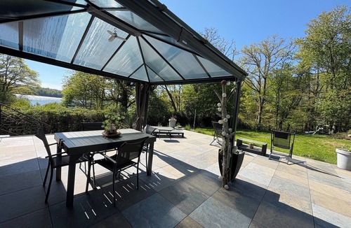 Champagney House | L'Art du Bassin nature and access to water.