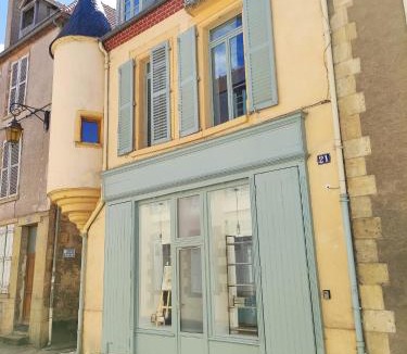 Moulins Apartment | L'Atelier de l'Artiste - Moulins Cœur de ville