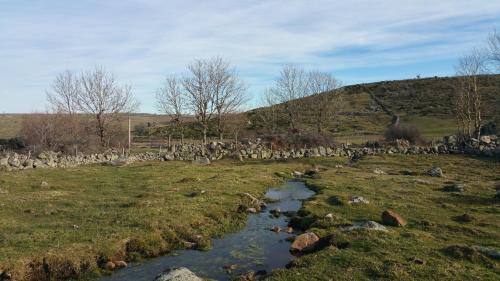 Recoules-d'Aubrac Bed & Breakfast | L'AUBRIETE