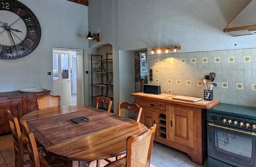 Faucogney-et-la-Mer Cottage | L'Échappée: Authentic Retreat with Spa in Faucogney-et-la-Mer