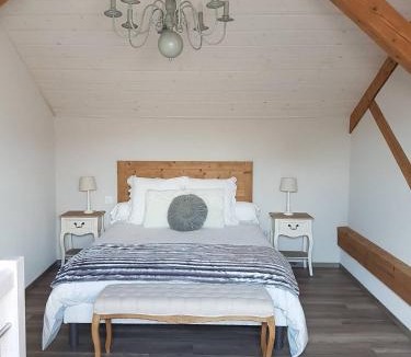 Saint-Point-Lac Bed & Breakfast | L'Ecrin du Lac