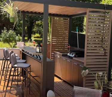 Verdun-sur-le-Doubs Bed & Breakfast | L'ESCALE Chambres et table d'hôtes