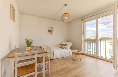 Orly Apartment | L'Escale d'Orly T2 4 people, Airport and Paris 20 min