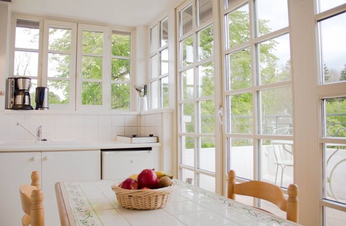 Forges-les-Bains Apartment | L ESCALE - ORGE - Bed and Breakfast L'ESCALE -THERMES DE BAINS LES BAINS