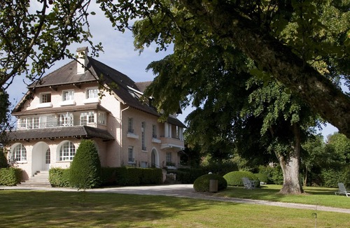 Forges-les-Bains Apartment | L'ESCALE - SESAME- Guest House l'Escale - LES BAINS THERMAL BATHS