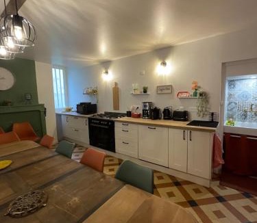 Avallon Apartment | "L'escargot" Maison familiale - Les Terres du Roy
