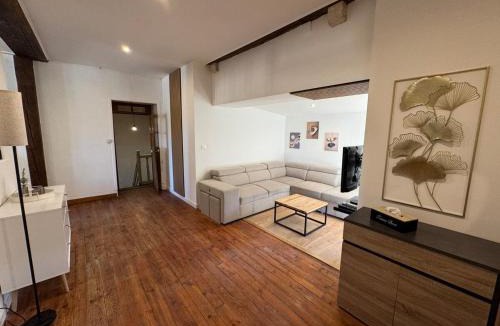 Saint-Trivier-de-Courtes Apartment | L Expérience Bressane 1