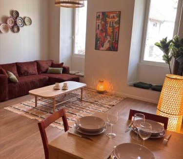La Roche-sur-Foron Apartment | L'hacienda au coeur de La Roche sur Foron