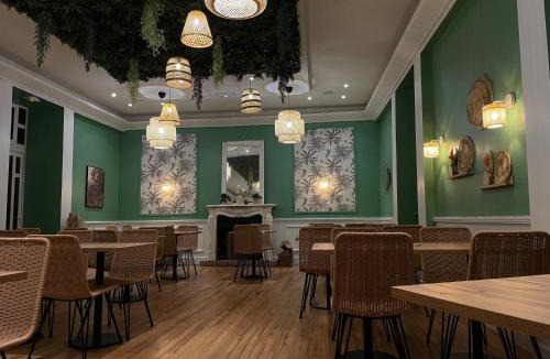Saint-Arnoult-en-Yvelines Hotel | L'Harmony