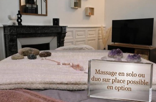 Cournon-dʼAuvergne Apartment | L'Haussmann - centre ville - 5 personnes