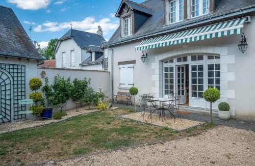 Mosnes House | L'HIRONDELLE