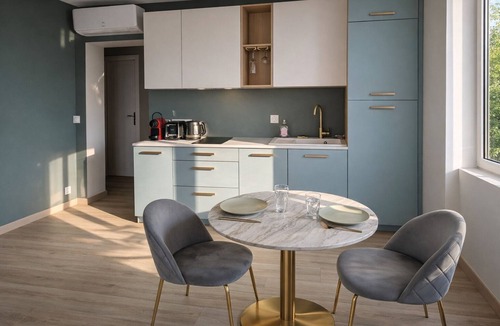 Aix-les-Bains Apartment | L'Océan des Âges (T3 lake view)