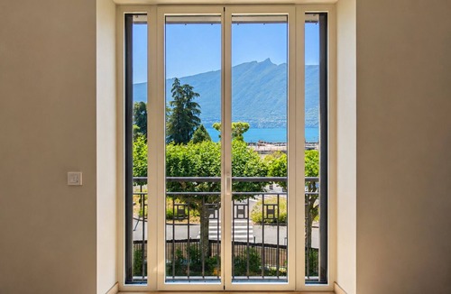 Aix-les-Bains Apartment | L'Océan des Âges (T3 lake view)
