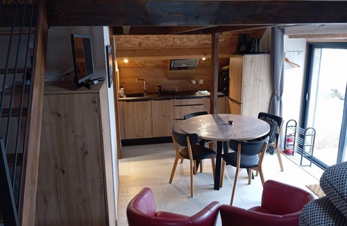 Nasbinals House | L'Oustal 2/3 persons in Montgrousset