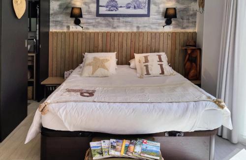 Aumont-Aubrac House | L'Oustalou - Tiny house en Aubrac - vue panoramique sur la nature