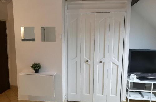 Longjumeau Apartment | L2 - Green and cosy flat close Paris - WIFI & NETFLIX