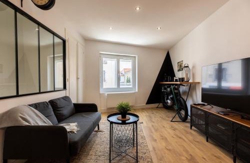 Pont-du-Chateau Apartment | La Bécanerie Calme & Duplex