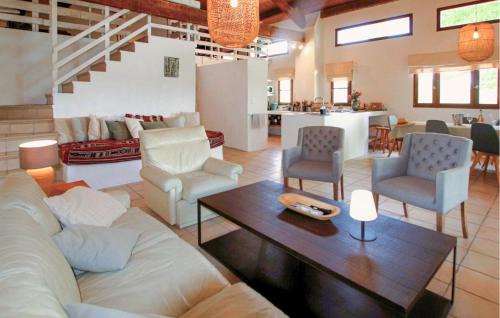 Tulette House | La Barralière