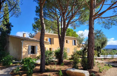 Caromb Villa | La Bastide des Amis